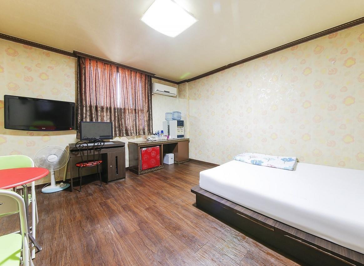 Sangmu Motel Gwangju Gwangju Metropolitan City Extérieur photo